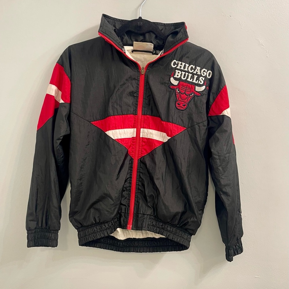 Vintage Chicago Bulls NBA Starter jacket — Women’s XS